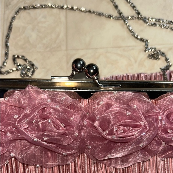 Elegant Pink Evening Clutch - Picture 5 of 6